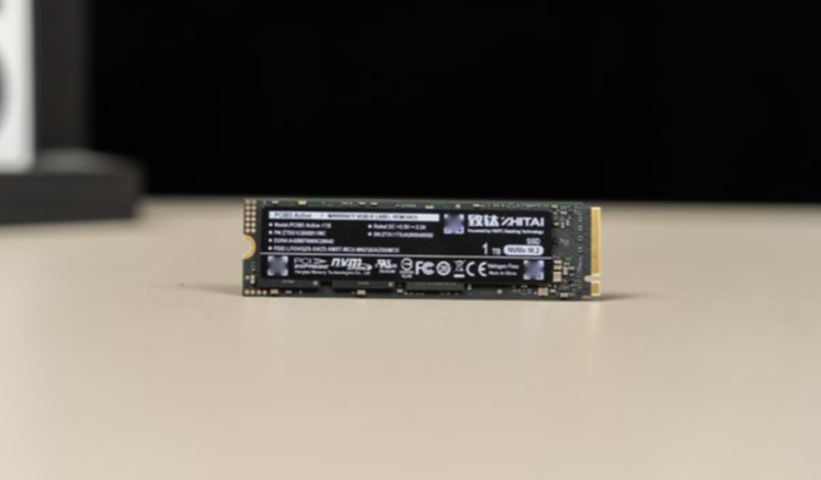 国产SSD水平如何？致钛长江存储PC005固态硬盘测评-图2