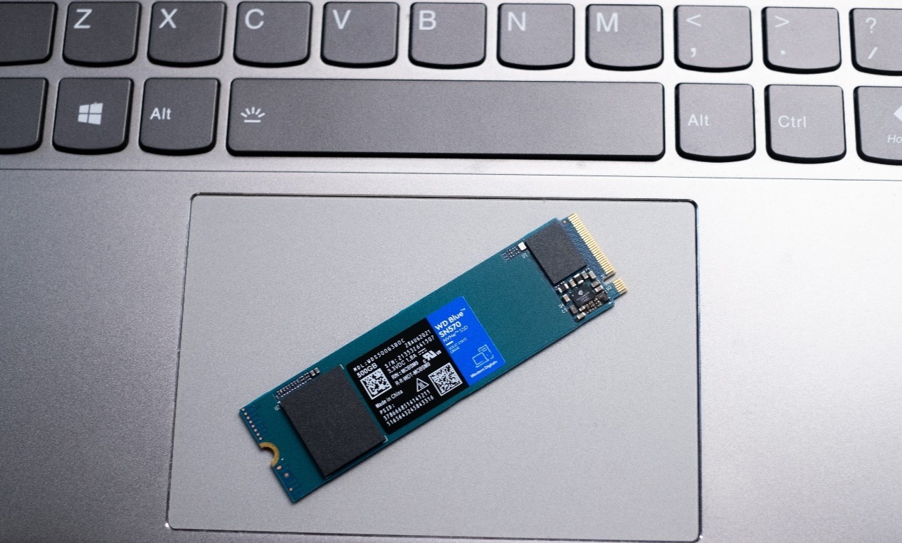 测评“大容量高性能”的WD Blue SN570 NVMe SSD固态硬盘怎么样？-图3