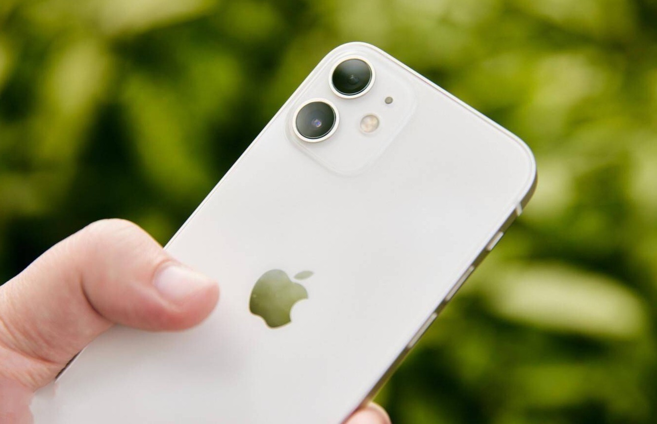 测评上一代“双摄系统打造高光时刻”的苹果Apple iPhone 12手机怎么样？-图3