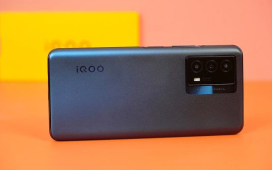 测评“用实力说话”的iQOO Z5手机怎么样？是否值得入手？-图1