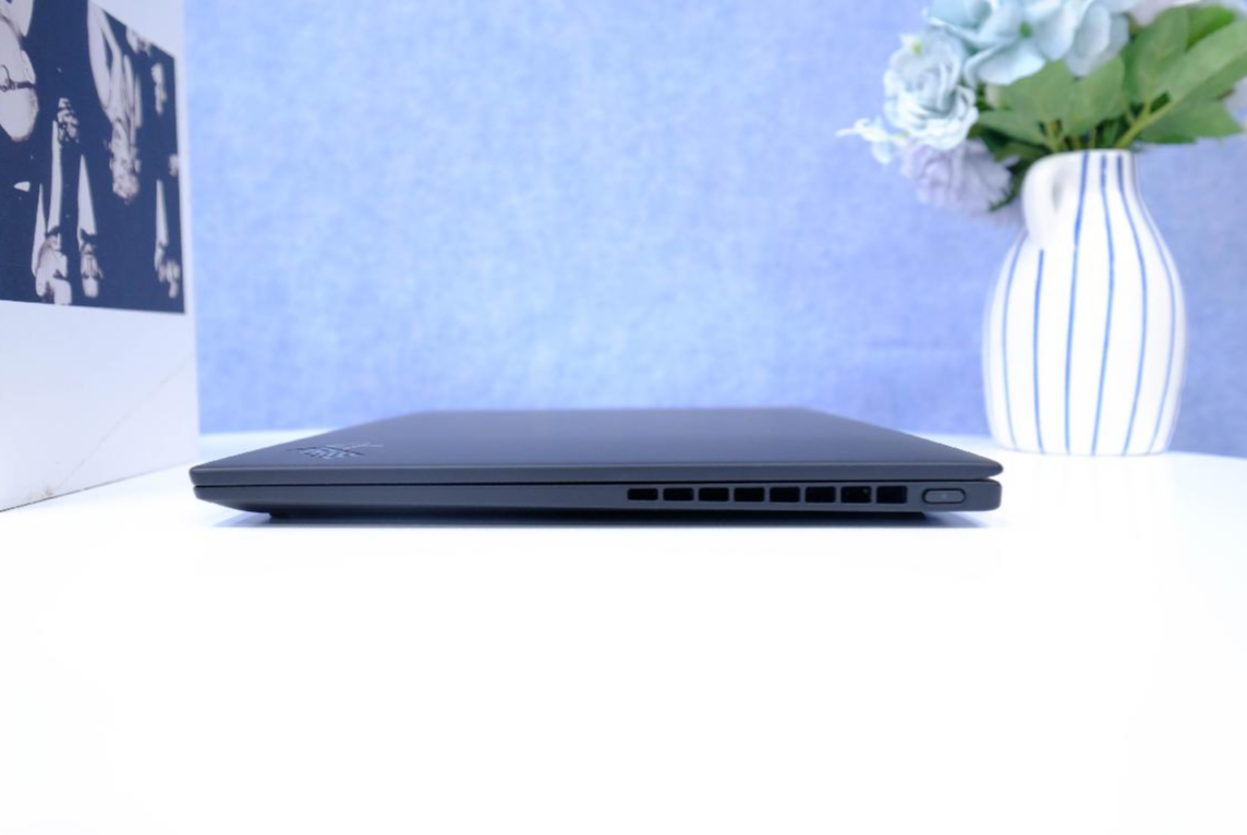 ThinkPad X1 Nano笔记本电脑测评：助你长途出差从容办公-图2