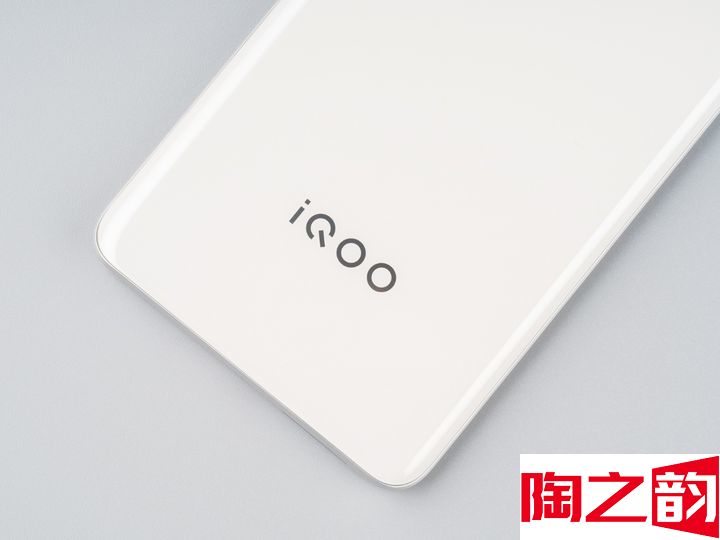 智能与家 篇一百一十一：iQOO Z8，一台超有颜的千元级LCD全能机-图8