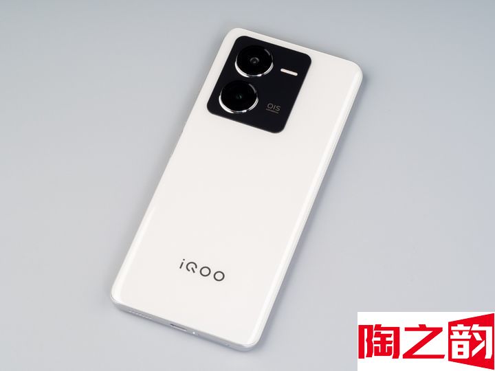 智能与家 篇一百一十一：iQOO Z8，一台超有颜的千元级LCD全能机-图5
