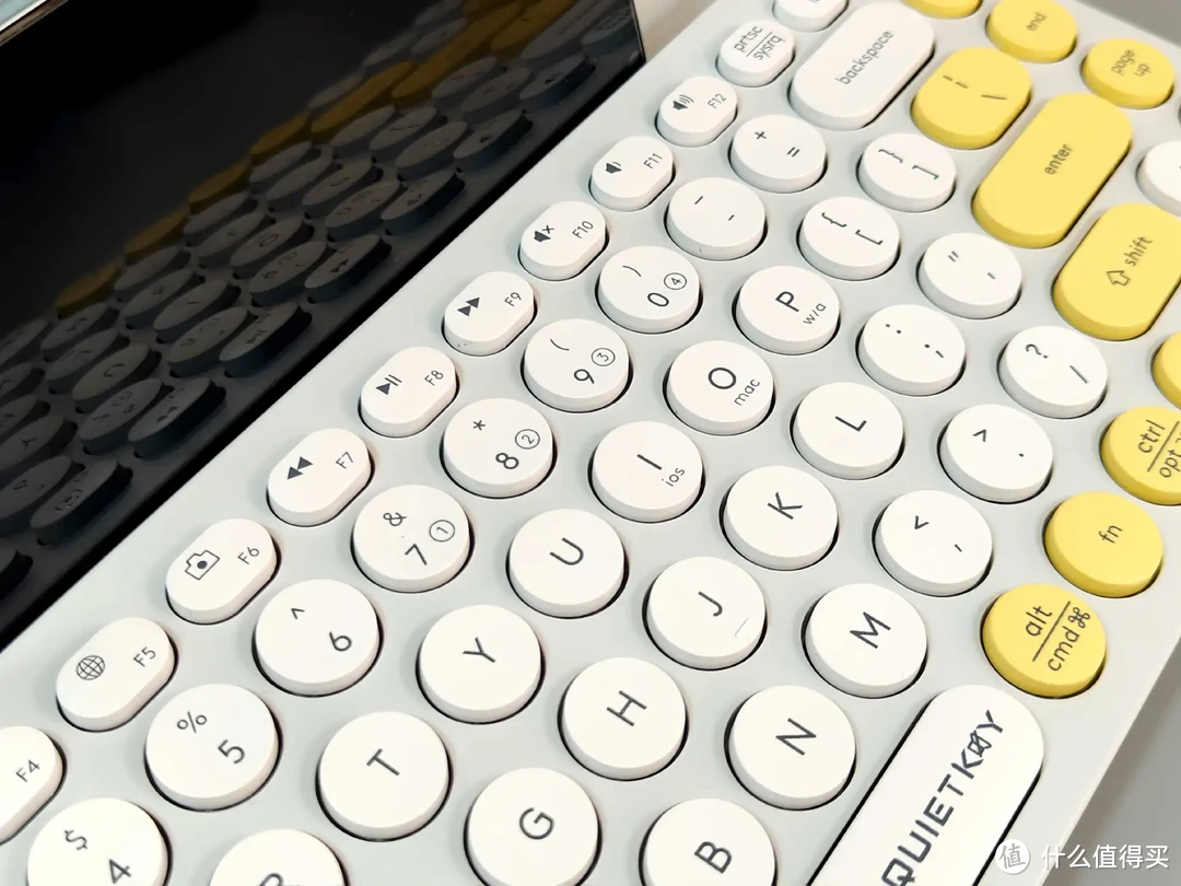 数码好物 篇七：超越想象的打字体验：双飞燕FBK30C蓝牙双模静音键盘评测-图8