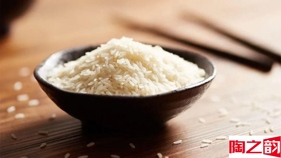 熟米饭放冰箱可以放几天还能吃吗 熟饭也是有保质期的-图2