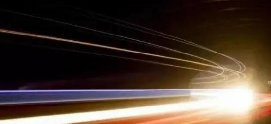 光速是多少公里每秒（约30万千米每秒世界最快的速度）-图1